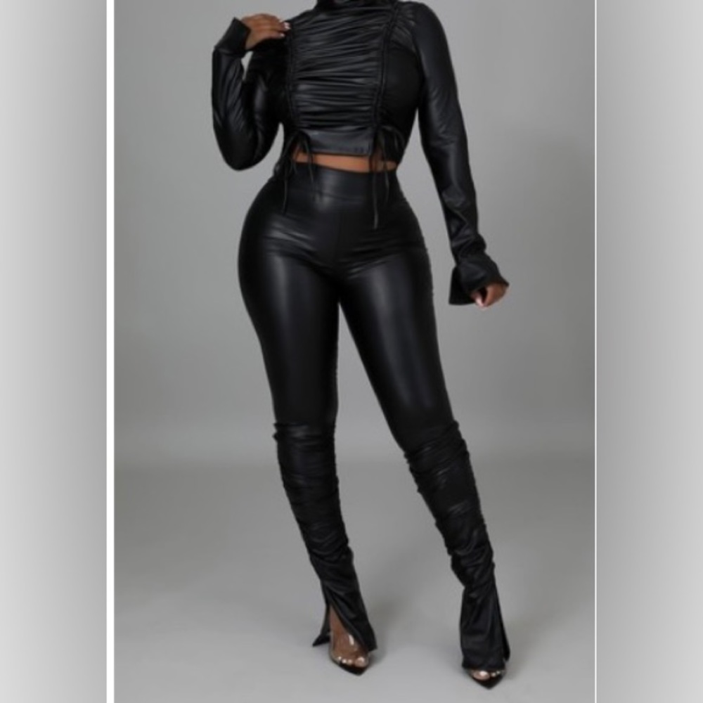 2 piece women’s set